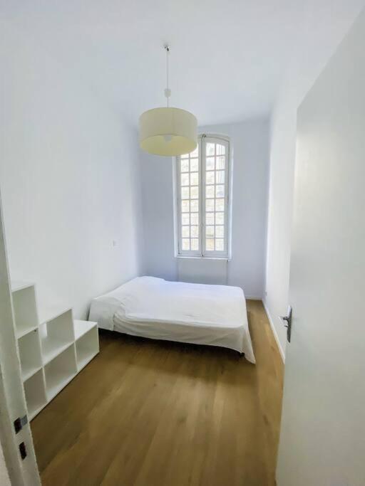 Apartment In Hyper Center - 3 Bedrooms Арль Экстерьер фото