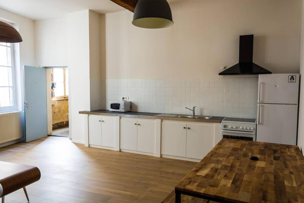 Apartment In Hyper Center - 3 Bedrooms Арль Экстерьер фото